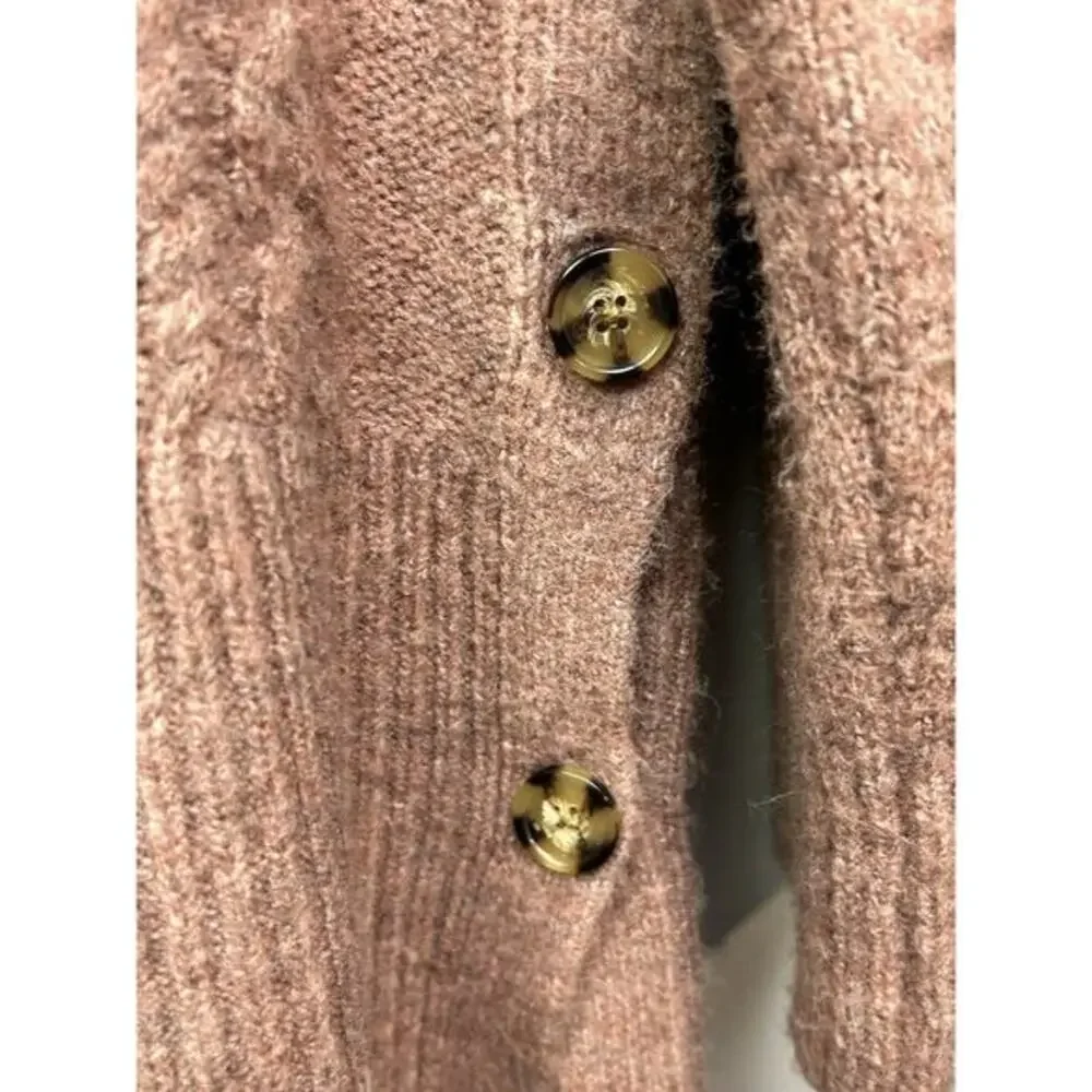 John Paul Richard Cable knit sweater Womens Petite Medium PM Button‎ Rose Tan